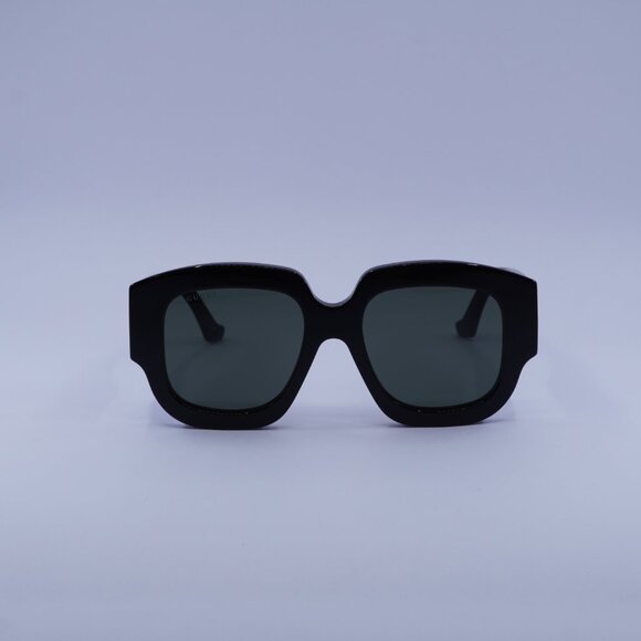 Gucci GG1546S 001 Sunglasses Black Square Frame, Grey Lenses